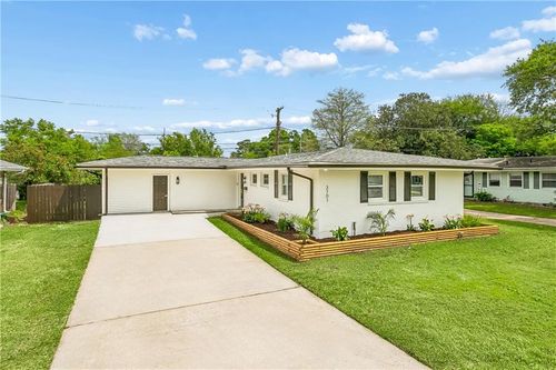 3701 Page Dr, Metairie, LA, 70003-1549 | Card Image