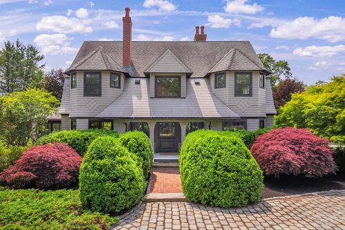 425 York St, York, ME, 03909-1061 | Card Image