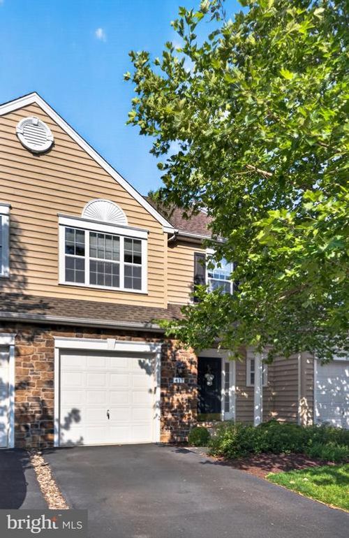 417 Oxford Ln, Chalfont, PA, 18914-1929 | Card Image