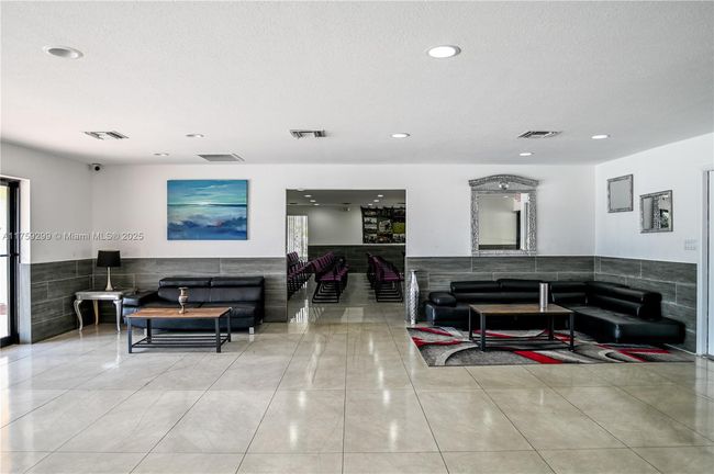 APT-601 - 4164 Inverrary Dr, Condo with 2 bedrooms, 2 bathrooms and null parking in Lauderhill FL | Image 54