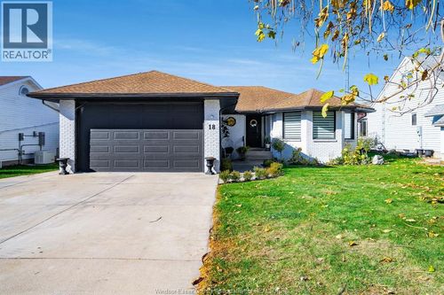 18 William Ave, Kingsville, ON, N9Y3T2 | Card Image