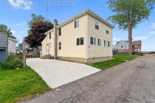 4354 S 5th St, Luna Pier, MI, 48157-9506 | Card Image