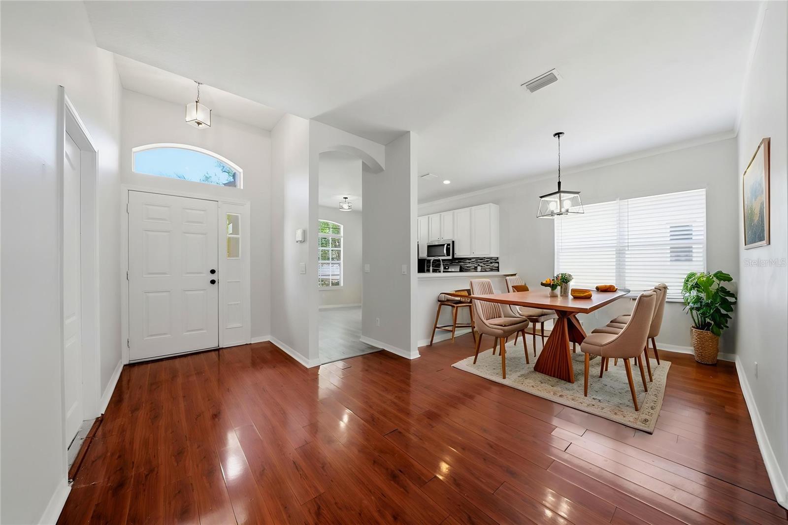 Residential Lease in RUSKIN 2