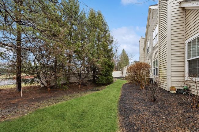 View of side yard | Image 23