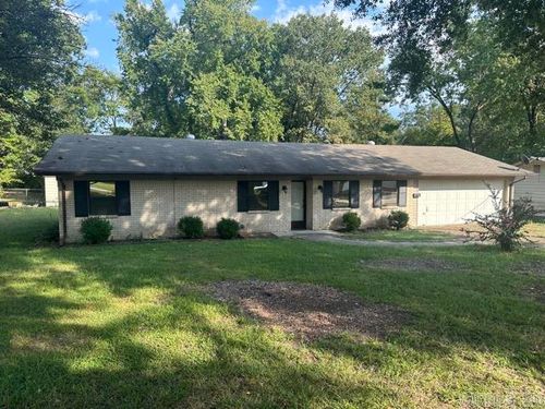 418 Jefferson St, Benton, AR, 72015-4017 | Card Image