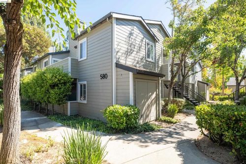 d-580 Canyon Oaks Dr, Oakland, CA, 94605-5911 | Card Image