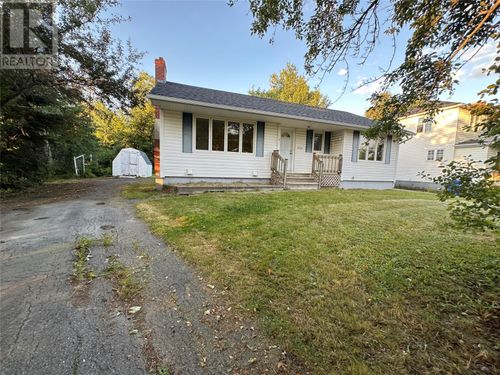 3 Wilcockson Cres, Gander, NL, A1V1M4 | Card Image