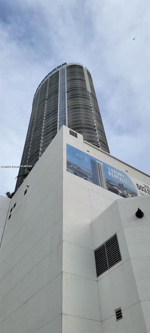 apt-1106-1750 N Bayshore Dr, Miami, FL, 33132-3204 | Card Image