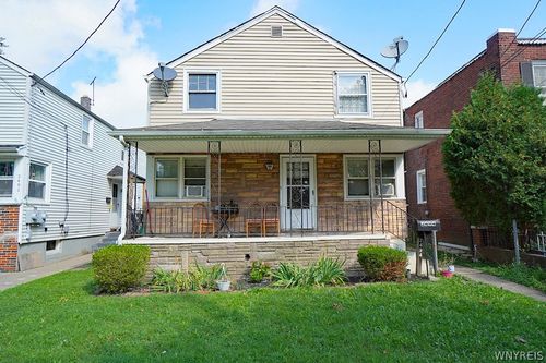 2494 Grand Ave, Niagara Falls, NY, 14301-2426 | Card Image
