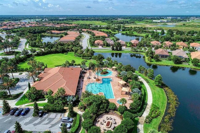 5016 Savona Run, House other with 2 bedrooms, 2 bathrooms and null parking in BRADENTON FL | Image 78