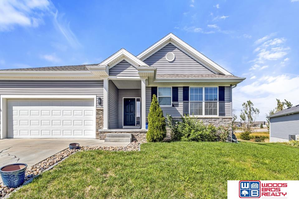 Whitewater Ln, Lincoln, NE 68521