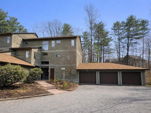 103-71 E Redrock Dr, Burlington, VT, 05401-6013 | Card Image