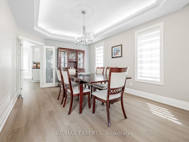 215 Thomson Creek Blvd, House other with 5 bedrooms, 4 bathrooms and 3 parking in Woodbridge ON | Image 5