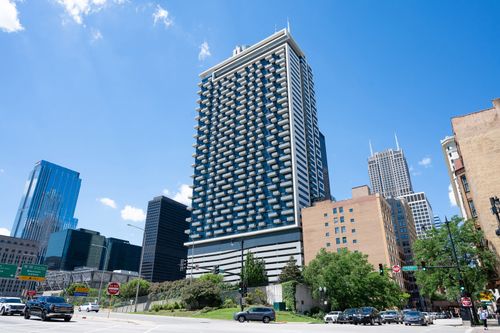 2915-235 W Van Buren St, Chicago, IL, 60607-3937 | Card Image