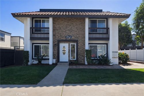 b-679 W 18th Street, Costa Mesa, CA, 92627 | Card Image