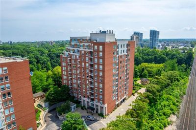 607 - 40 Old Mill Rd, Condo with 2 bedrooms, 2 bathrooms and 1 parking in Oakville ON | Image 2