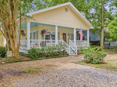 1834 America Street, Home with 3 bedrooms, 3 bathrooms and null parking in Mandeville LA | Image 1