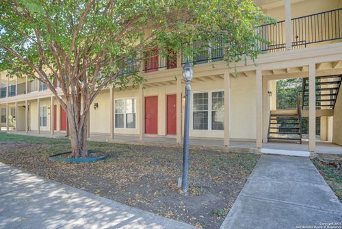 bldg-8-8702 Village Dr, San Antonio, TX, 78217-5409 | Card Image