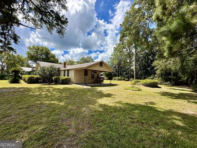 283 First Street, House other with 3 bedrooms, 2 bathrooms and 1 parking in Folkston GA | Image 2