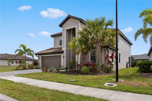 11621 Timber Creek Dr, FORT MYERS, FL, 33913-9462 | Card Image