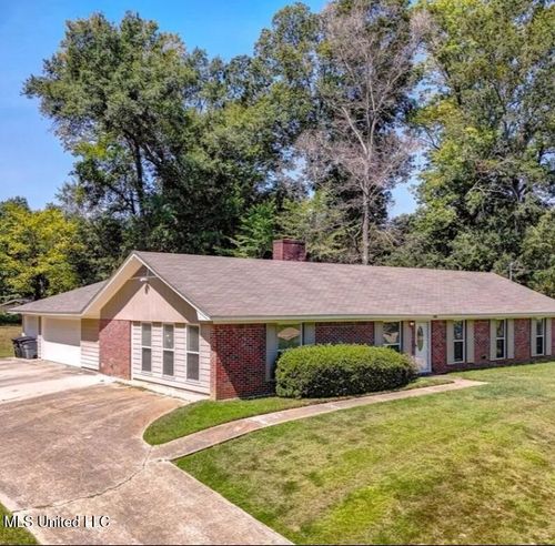 5004 Rollingwood Estates Dr, Vicksburg, MS, 39180-6353 | Card Image