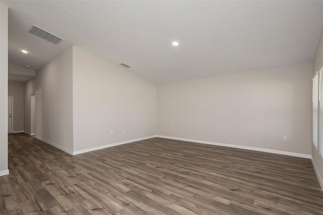 14817 Summer Branch Dr, House other with 4 bedrooms, 2 bathrooms and null parking in LITHIA FL | Image 15