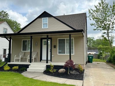 5748 Gilman Street, Home with 4 bedrooms, 1 bathrooms and null parking in Garden City MI | Image 3