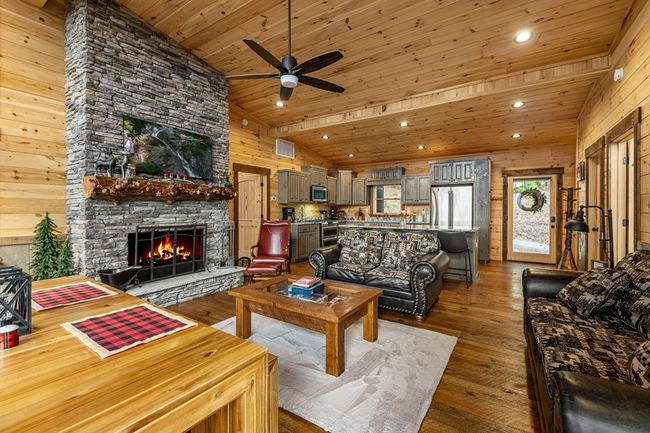 81 Morgan Trl, Home with 3 bedrooms, 3 bathrooms and null parking in Epworth GA | Image 11