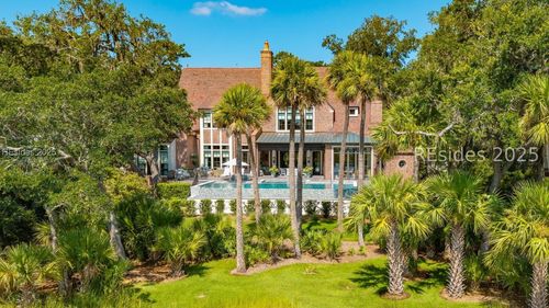 16 Hampton Ln, Bluffton, SC, 29910-4919 | Card Image
