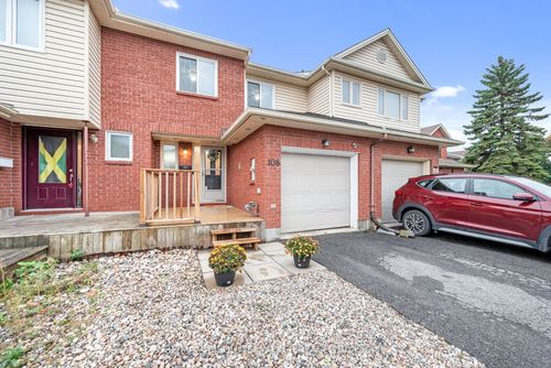 108 Cedarock Dr, Kanata, ON, K2M2H5 | Card Image