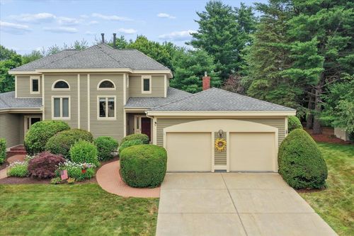 5 Pebble Beach Dr, Bedford, NH, 03110-6126 | Card Image