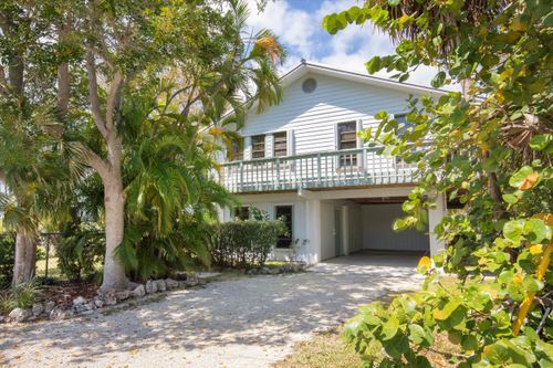 3714 Pine St, Big Pine Key, FL, 33043-6120 | Card Image