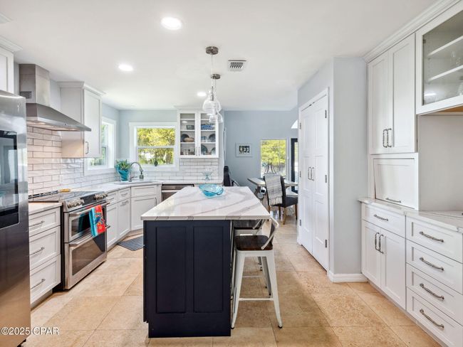 550 Seabreeze Cir, House other with 3 bedrooms, 3 bathrooms and null parking in Seacrest FL | Image 20