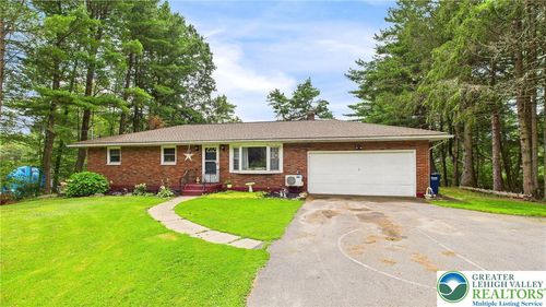 4250 Bear Creek Blvd, Bear Creek Township, PA, 18702-9792 | Card Image