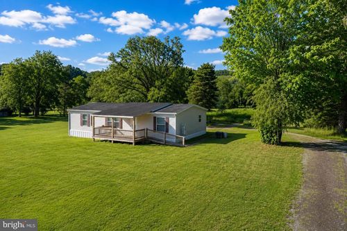 635 Dennett Road, OAKLAND, MD, 21550 | Card Image