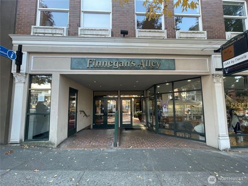 206-1106 Harris Ave, Bellingham, WA, 98225-7001 | Card Image