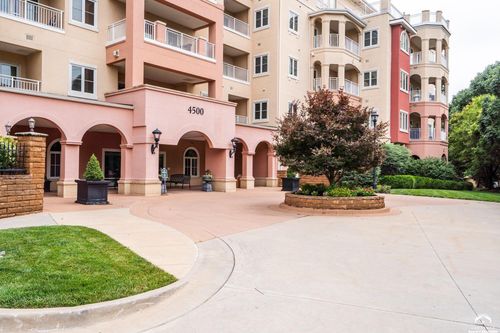 unit-301-4500 Bob Billings Pkwy, Lawrence, KS, 66049-3847 | Card Image