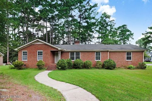 907 Lakeside Dr Nw, Wilson, NC, 27896-2011 | Card Image