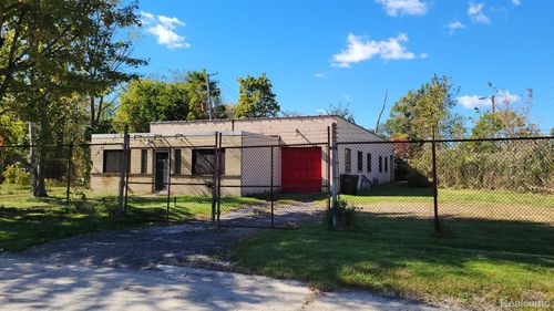 2650 Bayhan St, Inkster, MI, 48141-2476 | Card Image