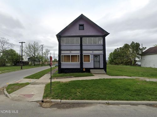 832 Waverly Ave, Toledo, OH, 43607-3842 | Card Image