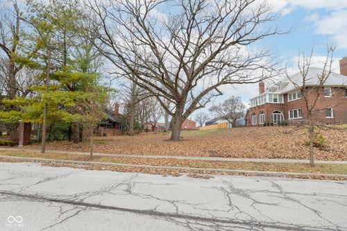 3138 N Pennsylvania St, Indianapolis, IN, 46205-3927 | Card Image