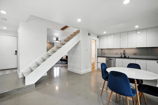 APT-3203 - 2204 W Park Blvd, Condo with 2 bedrooms, 3 bathrooms and null parking in Plano TX | Image 12