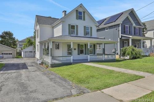 51 S Mesier Ave, Wappingers Falls, NY, 12590-3719 | Card Image
