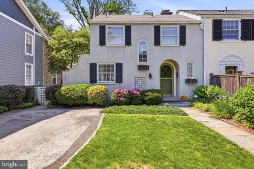 233 E Evergreen Ave, Phila, PA, 19118-2822 | Card Image
