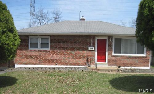 7815 Trenton Ave, University City, MO, 63130-1227 | Card Image