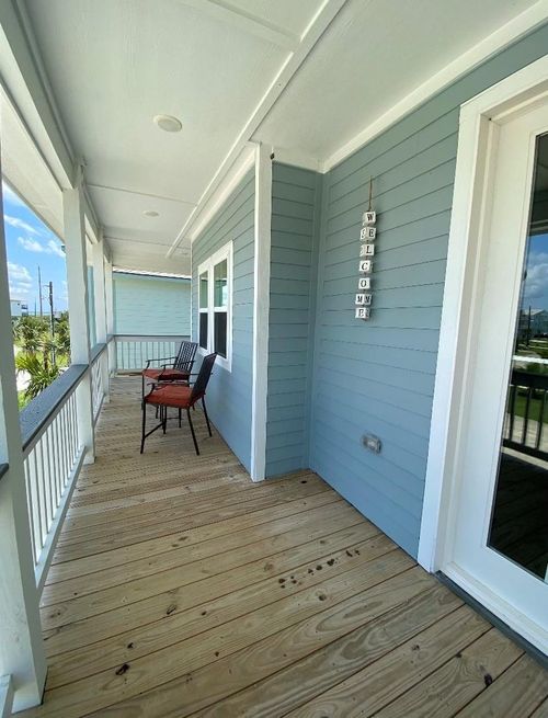 4002 Mendocino Dr, Galveston, TX, 77554-7785 | Card Image