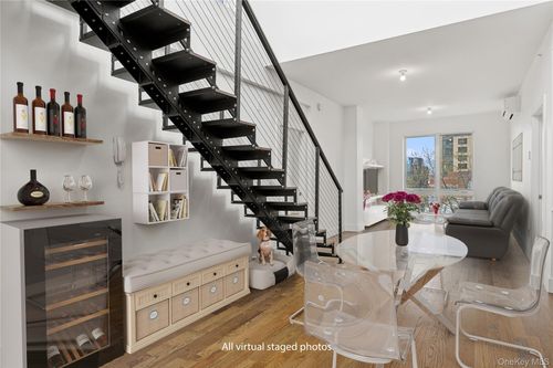 ph7f-109-19 72nd Rd, Forest Hills, NY, 11375-7826 | Card Image