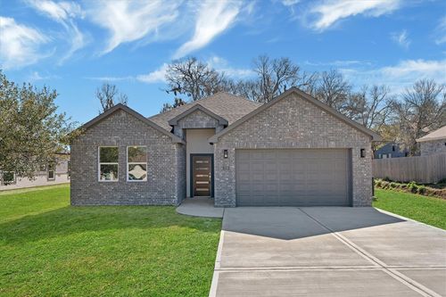 939 Lake View Dr, Montgomery, TX, 77356-5786 | Card Image