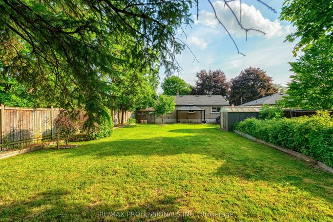 18 Weber Dr, House other with 3 bedrooms, 2 bathrooms and 3 parking in Georgetown ON | Image 35