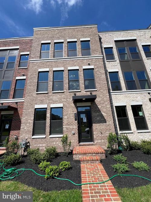 3561 Worthington Blvd, FREDERICK, MD, 21704-7016 | Card Image